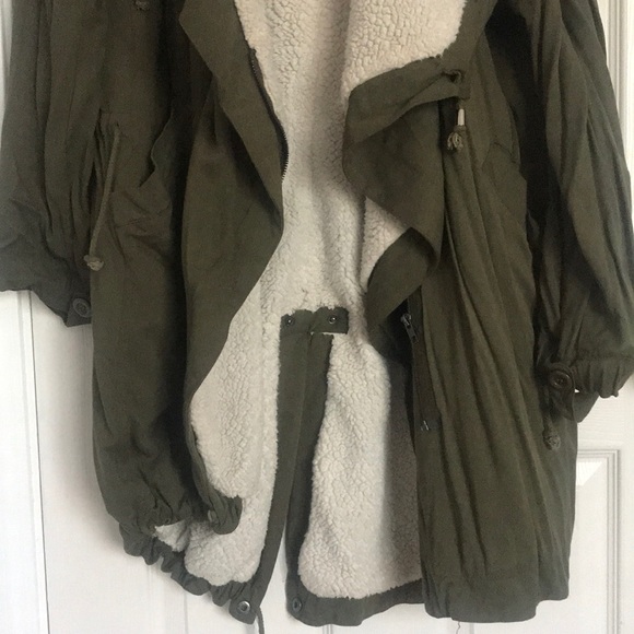 Sweater - Picture 2 of 4